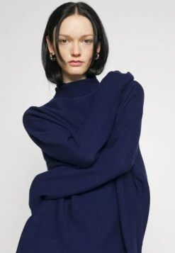 DRYKORN Liora - Trui - Blue -Mode Kleding Winkel 028fbaa798bd4d95bd68e531b42eedef