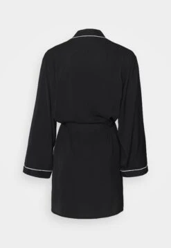 Anna Field Amanda Satin Dressing Gown - Badjas - Black 15 Anna Field Amanda Satin Dressing Gown - Badjas - Black -Mode Kleding Winkel 02d6ba585165492c8f07ab44f0a3d177