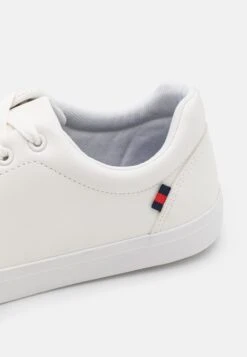 Pier One Unisex - Sneakers Laag - White -Mode Kleding Winkel 1e08045fec014ab382da64da74b462a7