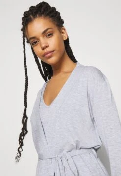 Anna Field 3 Piece Jersey- Pyjama - Mottled Light Grey 14 Anna Field 3 Piece Jersey- Pyjama - Mottled Light Grey -Mode Kleding Winkel 1fb03470c6af432ea96e665fd3d2f831