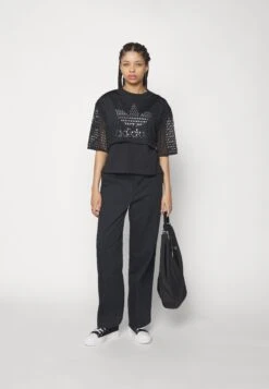 Adidas Originals Big Logo Tee 2 In 1 - T-Shirt Print - Black 14 Adidas Originals Big Logo Tee 2 In 1 - T-Shirt Print - Black -Mode Kleding Winkel 2beb5aece7ce456193f1b8b989f97297