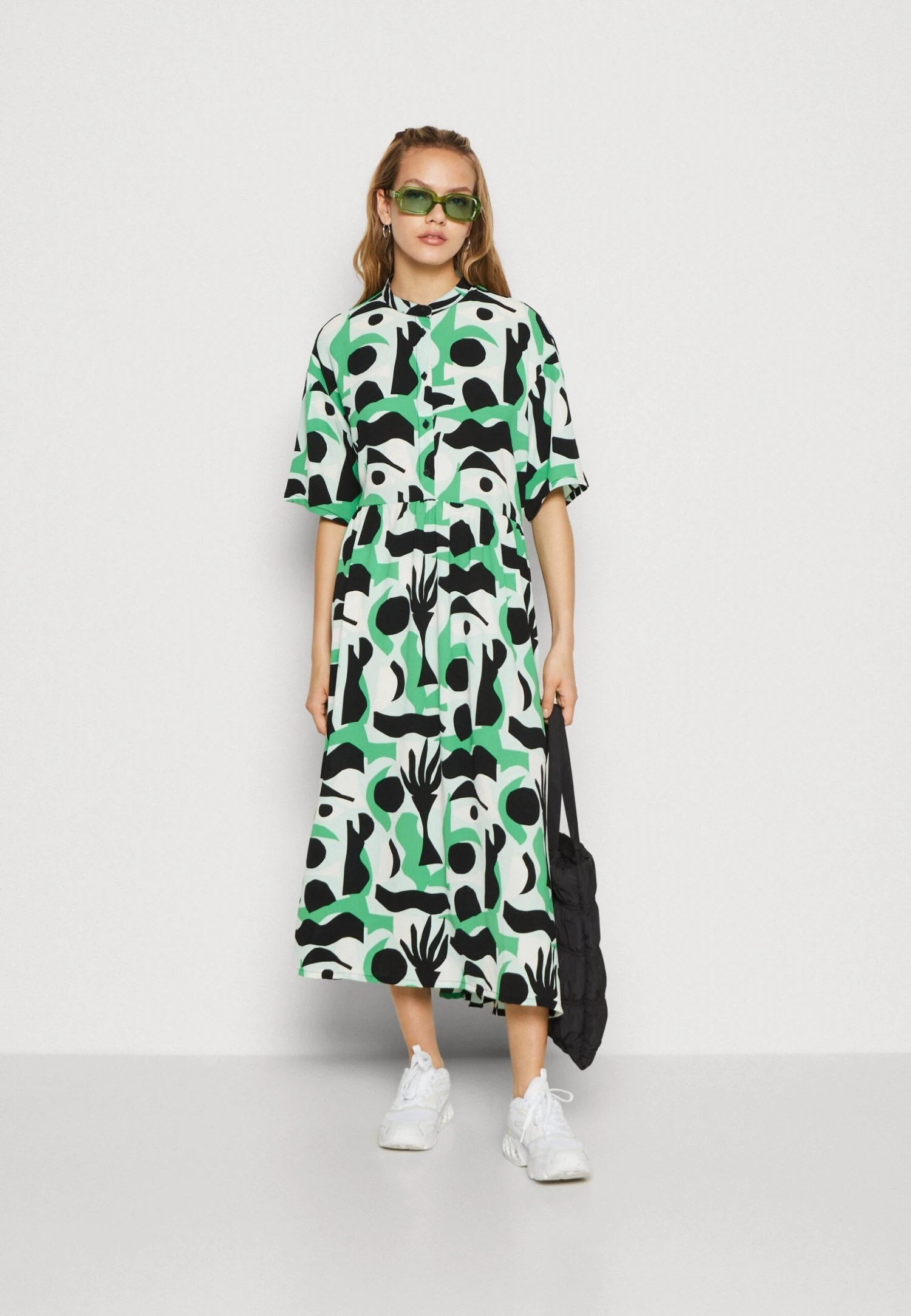 Monki Blousejurk - Green Lisendna 2 Monki Blousejurk - Green Lisendna - Afbeelding 2