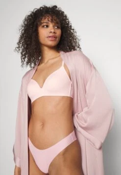 Anna Field 2 Pack - T-Shirt Bh - 402 - Pink_102 - Grey -Mode Kleding Winkel 3b35d96e37874822af7c136f3e088111