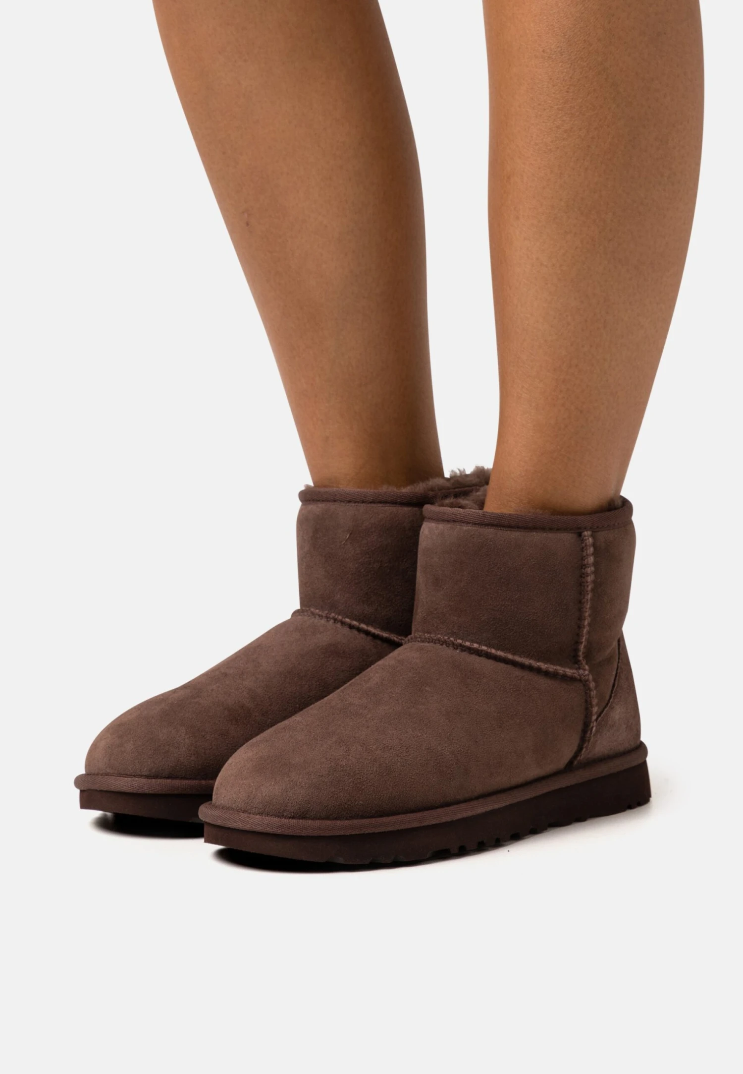 Ugg Classic Mini - Korte Laarzen - Burnt Cedar 1 Ugg Classic Mini - Korte Laarzen - Burnt Cedar