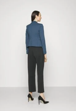 Patrizia Pepe Giacca - Blazer - Petrol Blue 9 Patrizia Pepe Giacca - Blazer - Petrol Blue -Mode Kleding Winkel 44872fa80e26463e9353d588979a0f3c