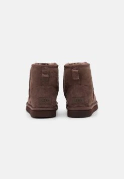 Ugg Classic Mini - Korte Laarzen - Burnt Cedar 9 Ugg Classic Mini - Korte Laarzen - Burnt Cedar -Mode Kleding Winkel 4565b1d41d8540be8b4ba9c495309c96