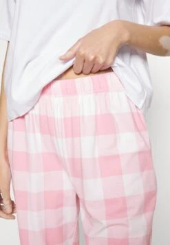 Anna Field Pyjama - Pink 11 Anna Field Pyjama - Pink -Mode Kleding Winkel 4ae8d95ed2484ed384d9093a30ce715a