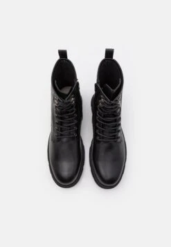 Pier One Veterboots - Black 9 Pier One Veterboots - Black -Mode Kleding Winkel 4c96c241a82c48bcada999e6137f7f25