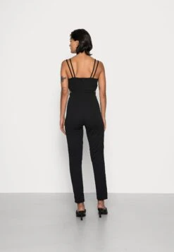 Wal G Nikita Cut Out - Jumpsuit - Black -Mode Kleding Winkel 523f9beaa4bf46c587d614163cad1190