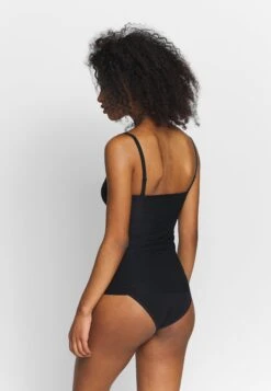 Chantelle Hemd - Schwarz 7 Chantelle Hemd - Schwarz -Mode Kleding Winkel 5414217804414a8780e7a15dde8c01ff