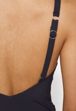 Seafolly Collective Gathered Strap One Piece - Badpak - Black 11 Seafolly Collective Gathered Strap One Piece - Badpak - Black -Mode Kleding Winkel 5bae8fbb5de0497badc61f6282569a05