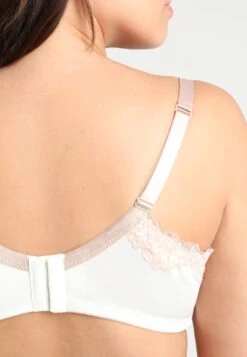 City Chic Fifi Bra - Beugel Bh - Ivory 11 City Chic Fifi Bra - Beugel Bh - Ivory -Mode Kleding Winkel 7615c66e0a95469d9d5e9967b4734be8