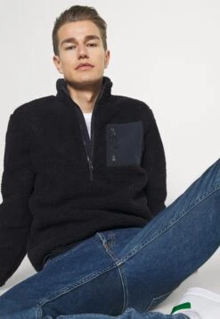 Pier One Fleece Trui - Dark Blue -Mode Kleding Winkel 88111e09df4342679a12241e843a9022