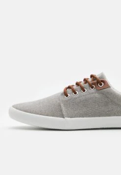 Pier One Unisex - Sneakers Laag - Light Grey -Mode Kleding Winkel 8f5660aa856d43a69db14e309615dd5c