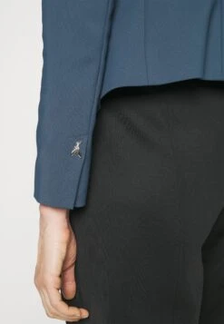 Patrizia Pepe Giacca - Blazer - Petrol Blue 11 Patrizia Pepe Giacca - Blazer - Petrol Blue -Mode Kleding Winkel 90b8ea0cf9194347ab666719d19546e7