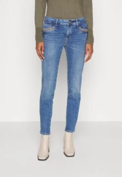 Mos Mosh Sumner Vivid - Slim Fit Jeans - Blue 9 Mos Mosh Sumner Vivid - Slim Fit Jeans - Blue -Mode Kleding Winkel b37d537e96274e3d907dd52fd0833a79