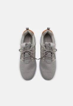Pier One Sneakers Laag - Light Grey -Mode Kleding Winkel b71dd9058534408f8047bc0ef94b1b38