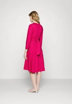 MAX & Co. Rialto - Jurk - Brush Print 9 MAX & Co. Rialto - Jurk - Brush Print -Mode Kleding Winkel b95462f13fa0452c8b81b9457343a8a6