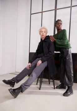 Dr. Martens 1460Boot - Veterboots - Black/White -Mode Kleding Winkel badc1a94ddf94fccbe367d1e59e0dfe4