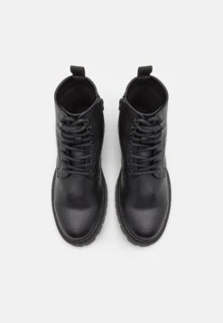 Pier One Unisex - Veterboots - Black -Mode Kleding Winkel be294022a8fa4b439a852bd7c70d8bb6