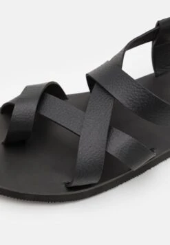 Pier One Teensandalen - Black 11 Pier One Teensandalen - Black -Mode Kleding Winkel bfc9cb202a1044a7af0b0ffa2591ad7d