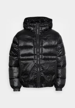 Calvin Klein Jeans Shine Puffer Unisex - Winterjas - Black -Mode Kleding Winkel c51b3ba8bdde440383fb54f553af6251