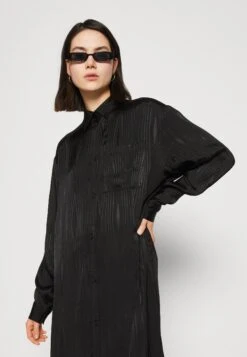 Monki Blousejurk - Black Jaquard 9 Monki Blousejurk - Black Jaquard -Mode Kleding Winkel cc1805152a2c4feebf4ccff5c4c5c2d8