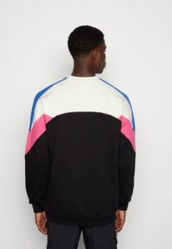 Kaotiko Crew Dru Unisex - Sweater - Ivory/Black/Royal/Fuxia -Mode Kleding Winkel cdaf40a8f5024e3296f2935eef4553ed