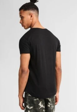Pier One Garment Tee - T-Shirt Basic - Black 8 Pier One Garment Tee - T-Shirt Basic - Black -Mode Kleding Winkel d6602250572043e18ca408482080235f