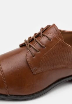 Pier One Veterschoenen - Tan 11 Pier One Veterschoenen - Tan -Mode Kleding Winkel ddd20fd106f84a83a55fed5e71a76901