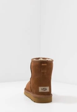 Ugg Classic Mini - Korte Laarzen - Chestnut -Mode Kleding Winkel de7dfeefe13347f4a7dceeb4f76556d1