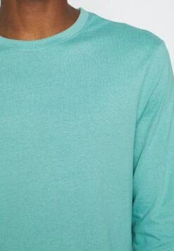 Pier One 5 Pack - Longsleeve - Dark Blue/Turquoise/White 13 Pier One 5 Pack - Longsleeve - Dark Blue/Turquoise/White -Mode Kleding Winkel df5bb5a651a34b429041ecd1cf25cc66