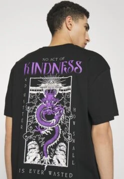 YOURTURN Dragon Graphic TeeUnisex - T-Shirt Print - Black 9 YOURTURN Dragon Graphic TeeUnisex - T-Shirt Print - Black -Mode Kleding Winkel e95af8e6e24d4c348b5ec6e7778186a0