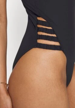 Seafolly Collective Gathered Strap One Piece - Badpak - Black 13 Seafolly Collective Gathered Strap One Piece - Badpak - Black -Mode Kleding Winkel efa8be8c4819408e8bce24c4235f7db6