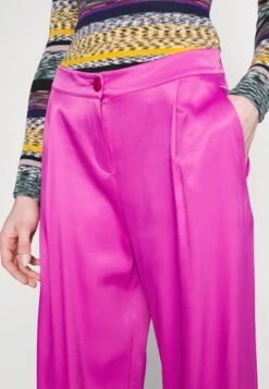 Patrizia Pepe Pantaloni Trousers - Broek - Orchid Purple -Mode Kleding Winkel f7bd7b95fadd4e3a8c51d5b6a950ccd4