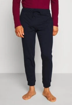 Pier One 2 Pack - Pyjamabroek - Dark Blue/Bordeaux 9 Pier One 2 Pack - Pyjamabroek - Dark Blue/Bordeaux -Mode Kleding Winkel fe08152c51c849aaa4467e374f9208b7